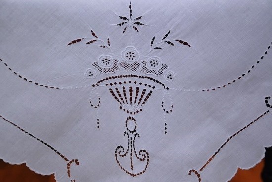 テーブルクロス ライナー 刺繍