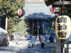 八幡神社の参拝客