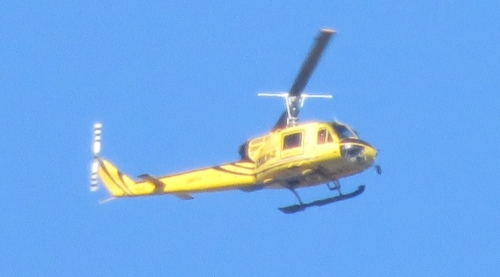 黄色のヘリコプター2