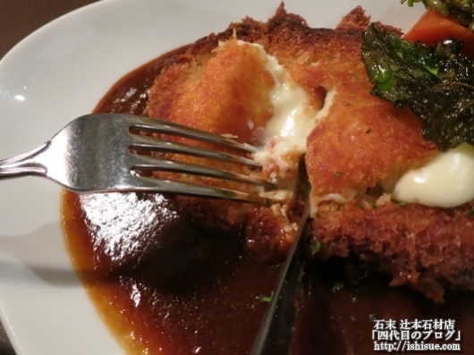 京都洋食　ムッシュいとう豚ロースカツのチーズガレット2