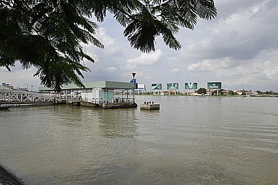 サイゴン川