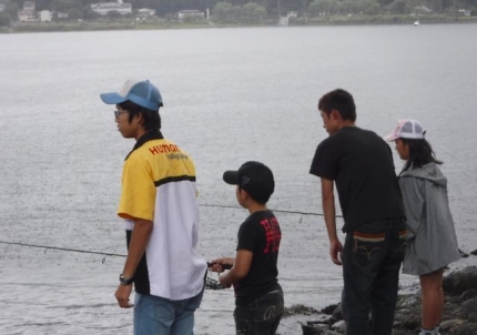 20160919-31-子供釣り教室河口湖実釣6.JPG