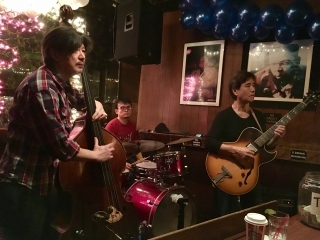 Dec 27 at Arthur's Tavern with Gaku