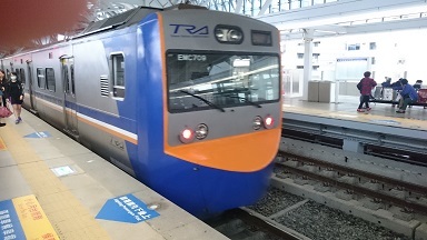 台湾鉄道TRAの列車